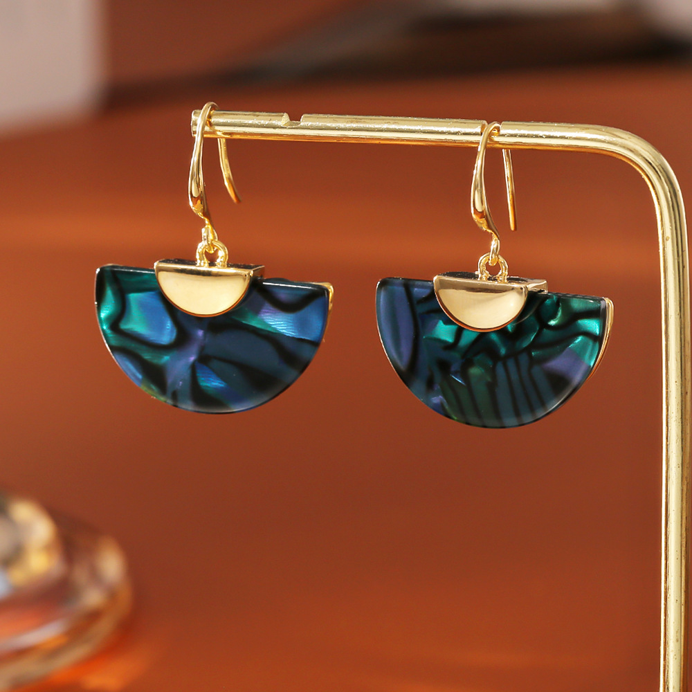 Pendientes de aro en forma de abanico con brillo fluido, estilo retro de alta gama, moda elegante y sofisticada, diseño exclusivo y ganchos para oreja. - Image 3